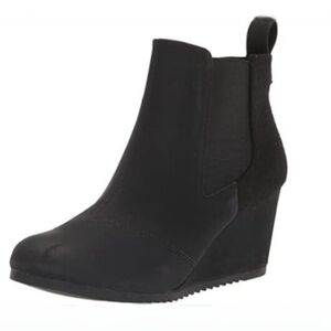 Toms Bailey NWT Black Wedge Ankle Booties Size 5.5